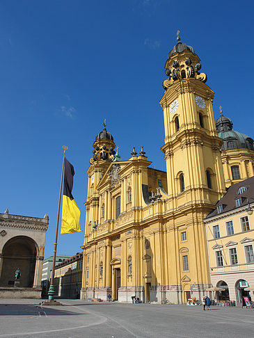 Fotos Theatinerkirche | München