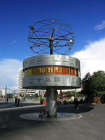 Alexanderplatz Weltzeituhr Foto 