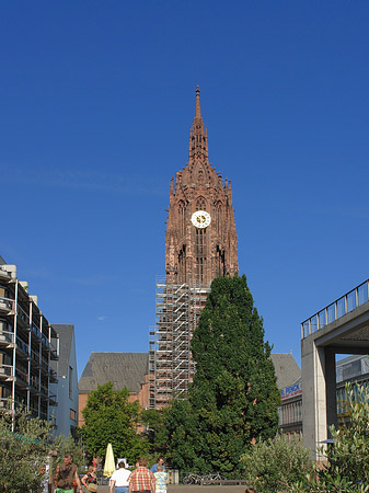 Kaiserdom St. Bartholomäus mit Häuser Foto 