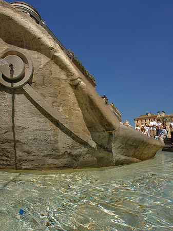 Foto Schiff im Barcaccia Brunnen - Rom