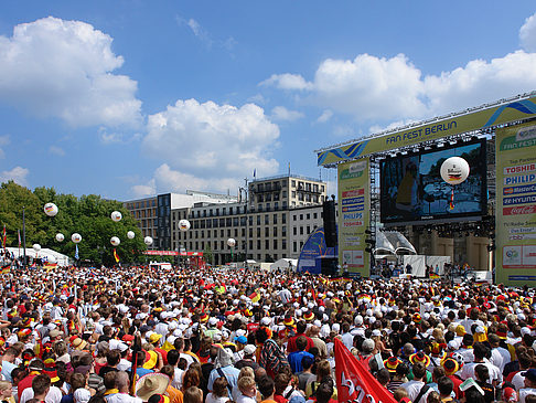 Leinwand und Fans