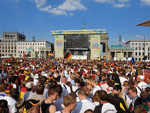 Fanfest - Menchenmasse