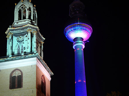 Marienkirche und Fernsehturm Foto 