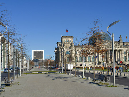 Paul-Löbe-Allee Foto 