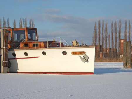 Fotos Schiff im Eis | Berlin