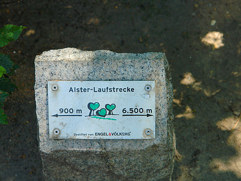 Jogginstrecke um die Außenalster Foto 