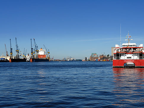 Fotos Landungsbrücken und Schiffe | Hamburg