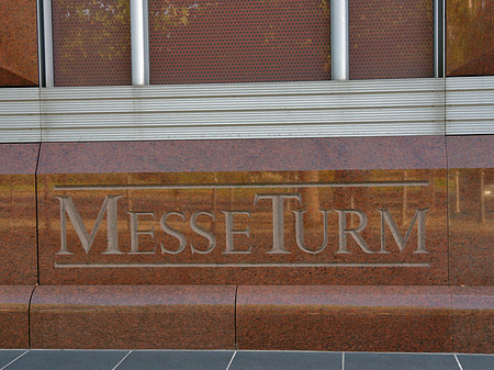 Schriftzug der Messe Fotos