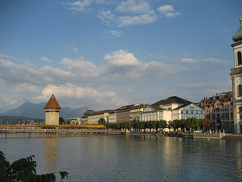 Wasserturm und Kapellbrücke Fotos