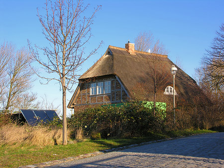 Straße zum Dorf