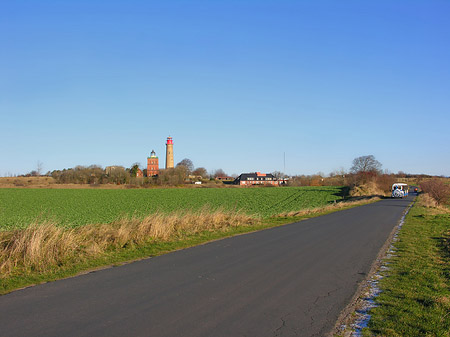 Straße zum Turm Fotos
