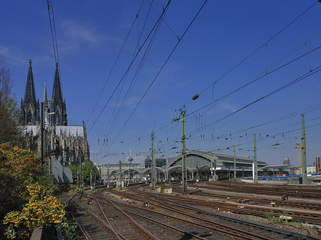 Hauptbahnhof neben dem Kölner Dom