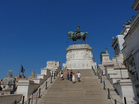 Bronzestatue von Victor Emmanuel