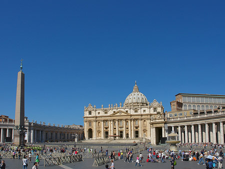 Fotos Obelisk mit dem Petersdom | 