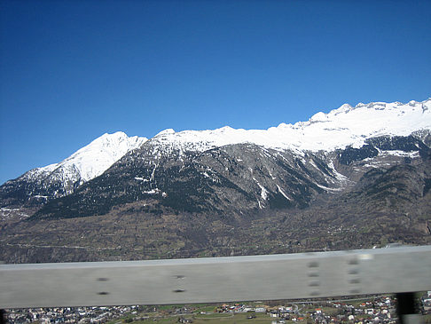 Schnee auf den Bergen Foto 